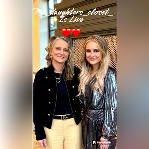 Like ❤️ Live and silent! ❤️❤️❤️For the moment there is no set schedule